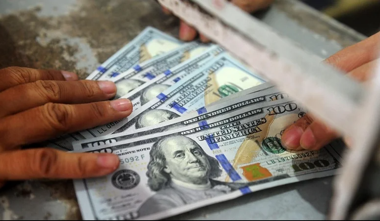 El BCB mantiene el dólar en 10,75 bolivianos y el sector empresarial espera estabilización